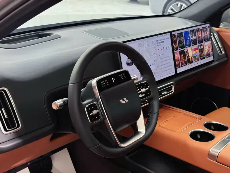 2024 Li Auto (Lixiang) L6 с пробегом 18 800 км