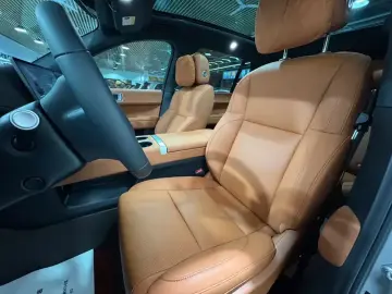 2024 Li Auto (Lixiang) L6 с пробегом 18 800 км