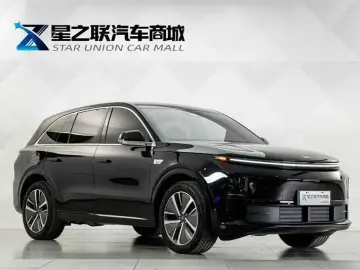 2024 Li Auto (Lixiang) L6 с пробегом 31 000 км