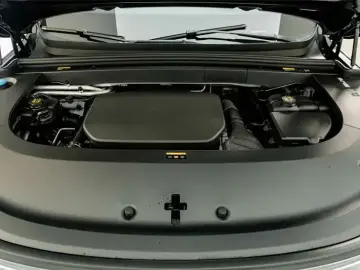 2024 Li Auto (Lixiang) L6 с пробегом 31 000 км