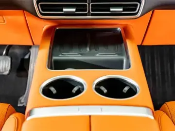2024 Li Auto (Lixiang) L6 с пробегом 31 000 км