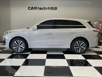2024 Li Auto (Lixiang) L6 с пробегом 46 300 км