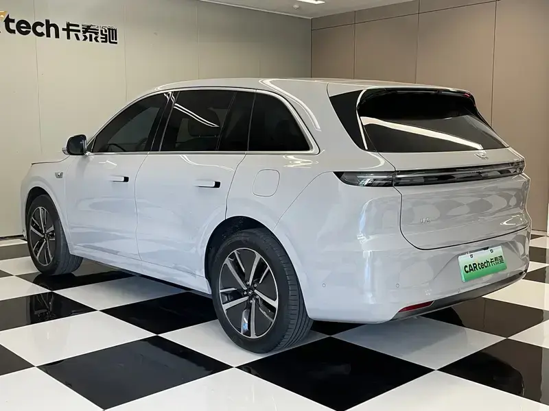 2024 Li Auto (Lixiang) L6 с пробегом 46 300 км