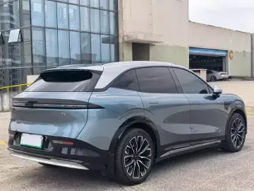 2025 Zeekr 7X с пробегом 14 000 км
