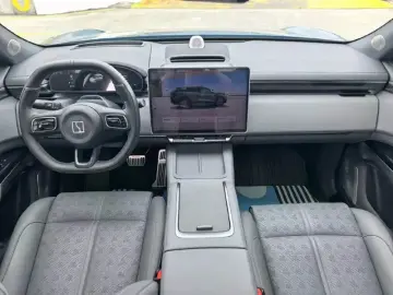 2025 Zeekr 7X с пробегом 14 000 км