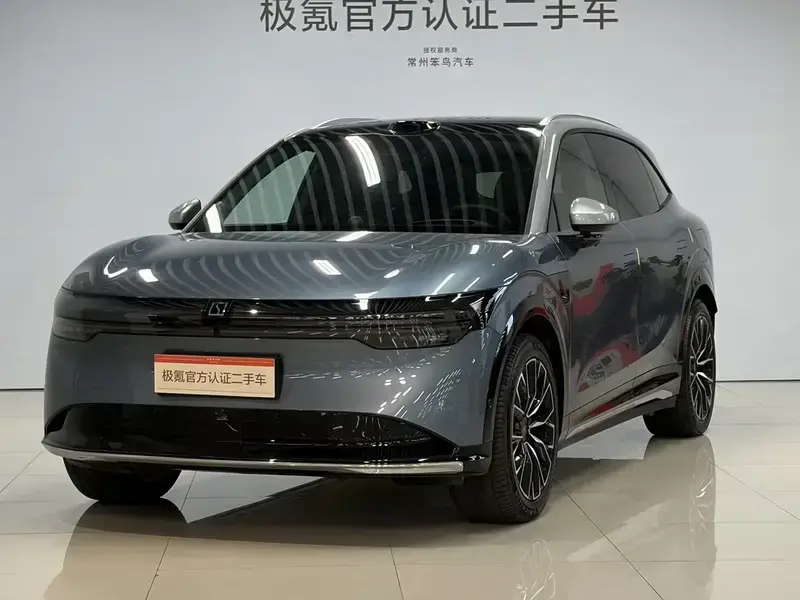 2025 Zeekr 7X с пробегом 14 600 км
