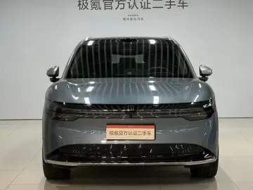 2025 Zeekr 7X с пробегом 14 600 км