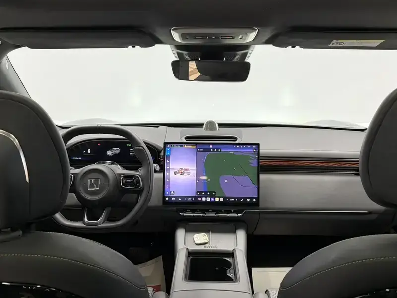 2025 Zeekr 7X с пробегом 14 600 км
