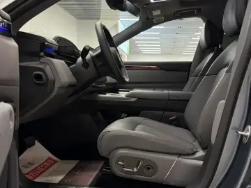 2025 Zeekr 7X с пробегом 14 600 км