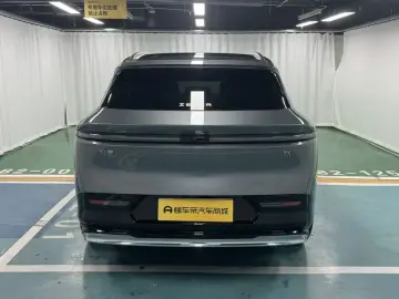 2025 Zeekr 7X с пробегом 6 900 км