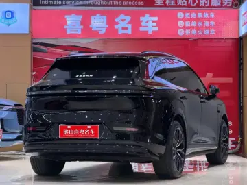 2025 Zeekr 7X с пробегом 18 000 км