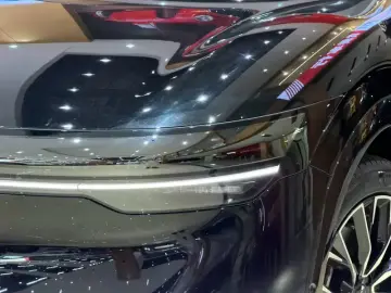 2025 Zeekr 7X с пробегом 18 000 км