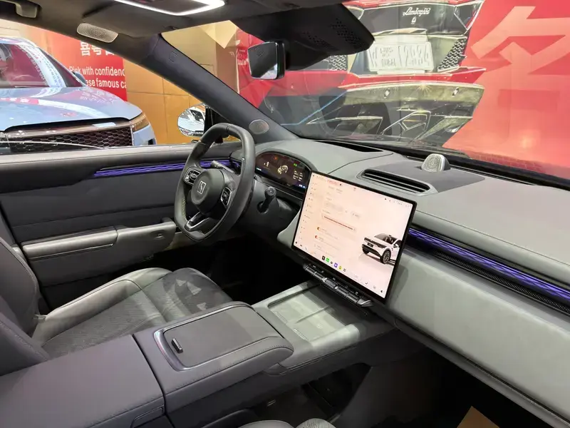 2025 Zeekr 7X с пробегом 18 000 км