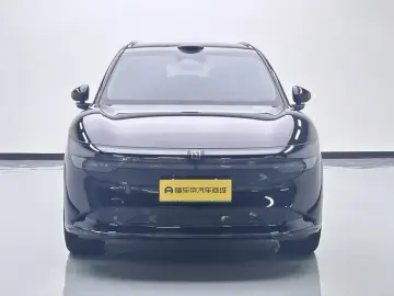 2025 Zeekr 7X с пробегом 23 700 км