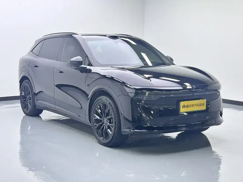 2025 Zeekr 7X с пробегом 23 700 км