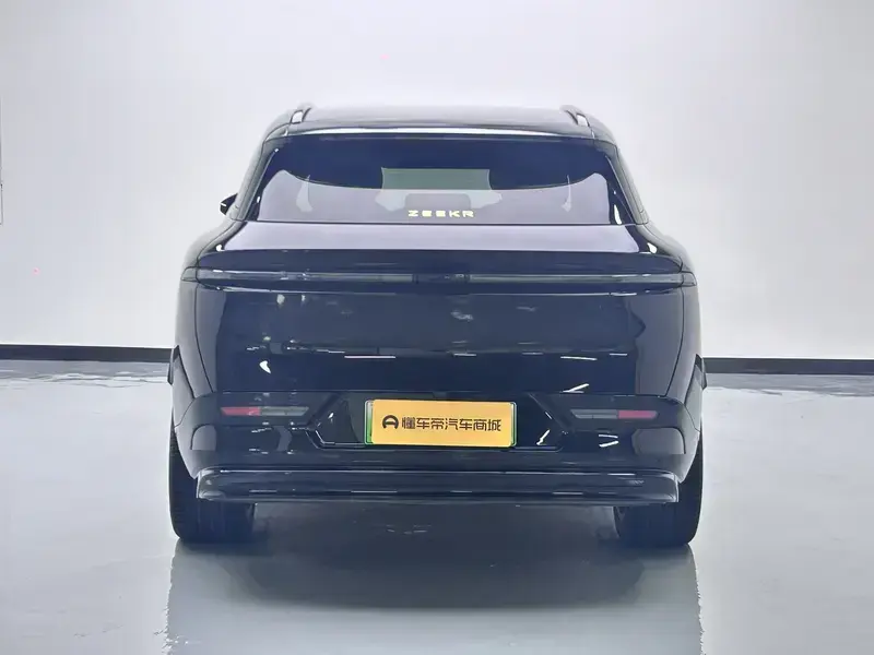 2025 Zeekr 7X с пробегом 23 700 км
