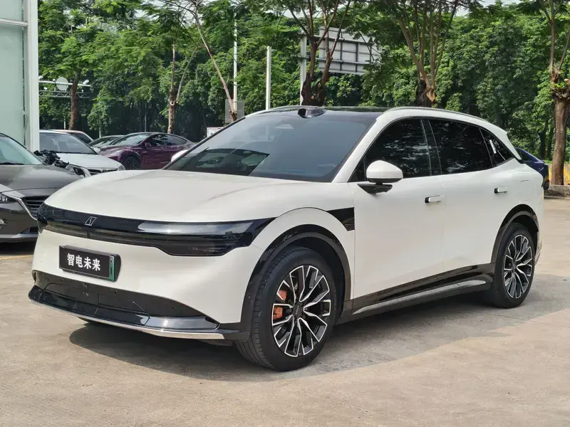 2025 Zeekr 7X с пробегом 39 000 км