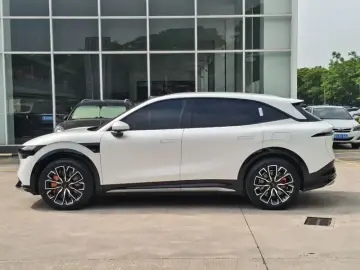 2025 Zeekr 7X с пробегом 39 000 км