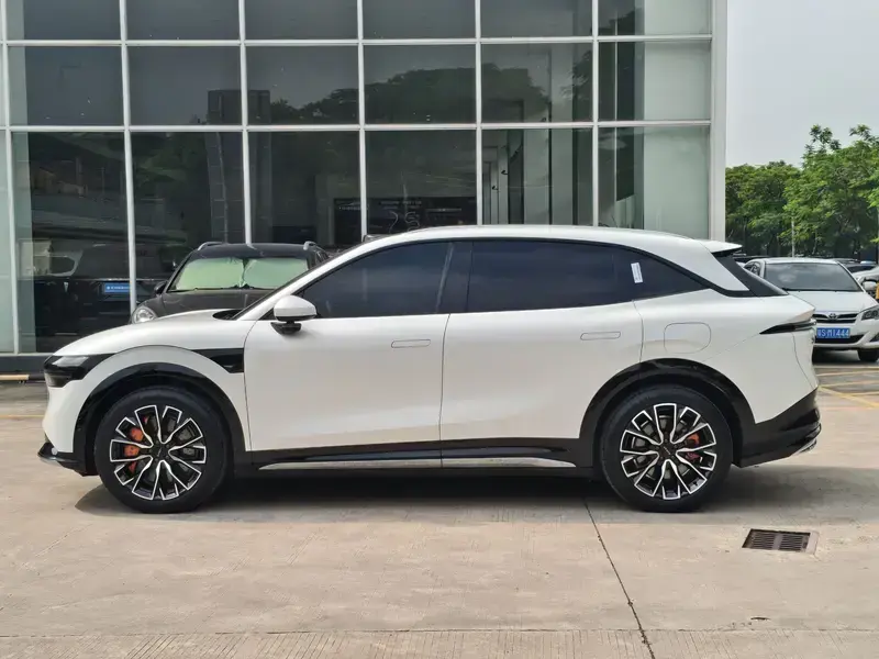 2025 Zeekr 7X с пробегом 39 000 км