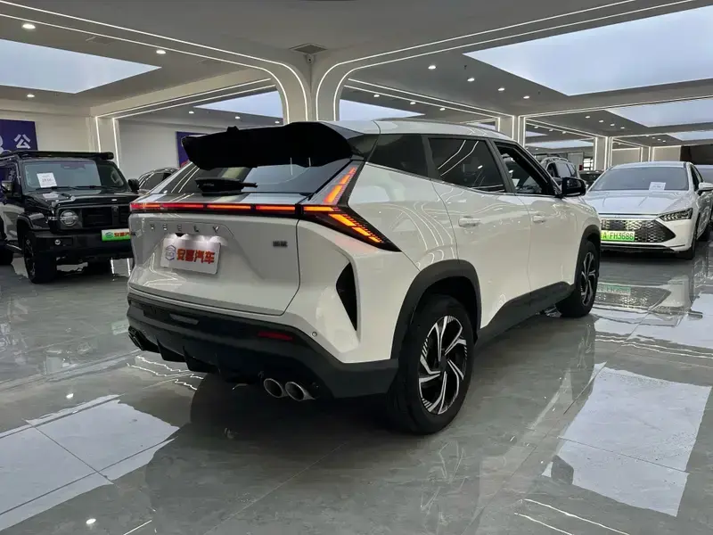 2023 Geely Atlas Pro с пробегом 58 000 км