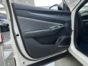 2023 Geely Atlas Pro с пробегом 58 000 км