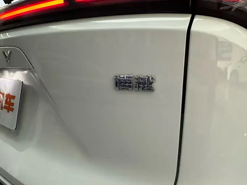 2023 Geely Atlas Pro с пробегом 58 000 км