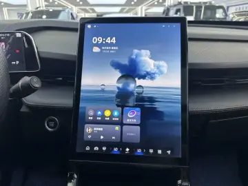 2023 Geely Atlas Pro с пробегом 58 000 км