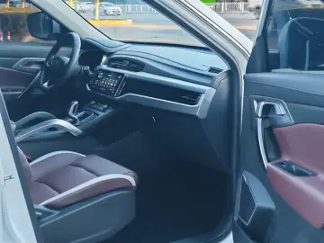 2022 Geely Atlas Pro с пробегом 21 000 км