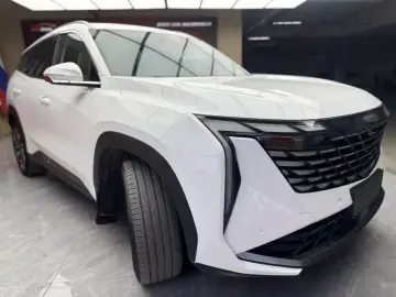 2023 Geely Boyue L с пробегом 40 800 км