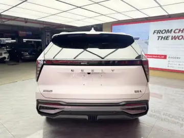 2023 Geely Boyue L с пробегом 40 800 км