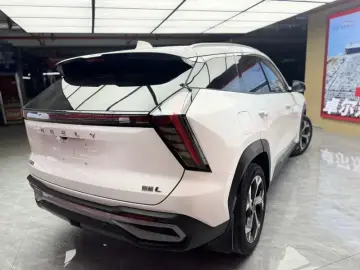 2023 Geely Boyue L с пробегом 40 800 км