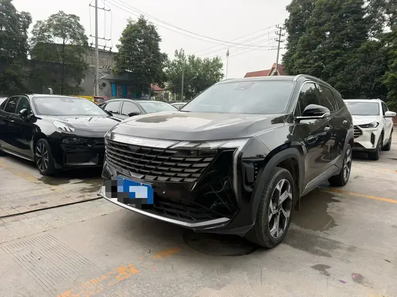 2023 Geely Boyue L с пробегом 38 000 км