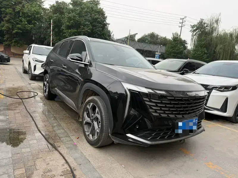 2023 Geely Boyue L с пробегом 38 000 км