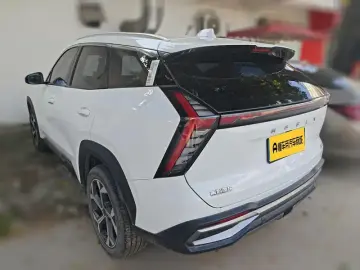 2024 Geely Boyue L с пробегом 12 900 км