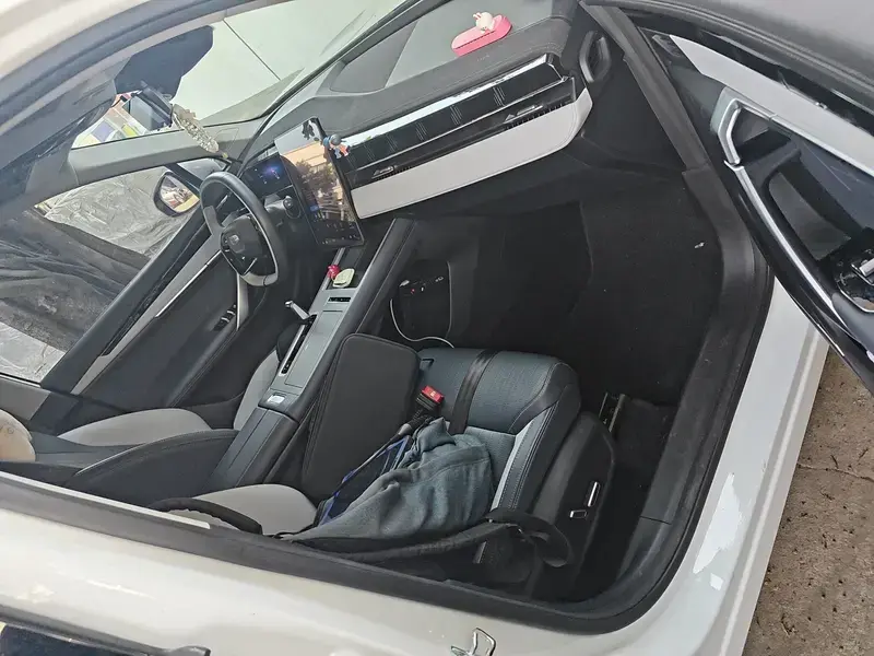 2024 Geely Boyue L с пробегом 12 900 км
