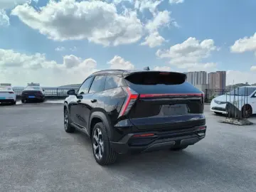 2024 Geely Boyue L с пробегом 38 000 км