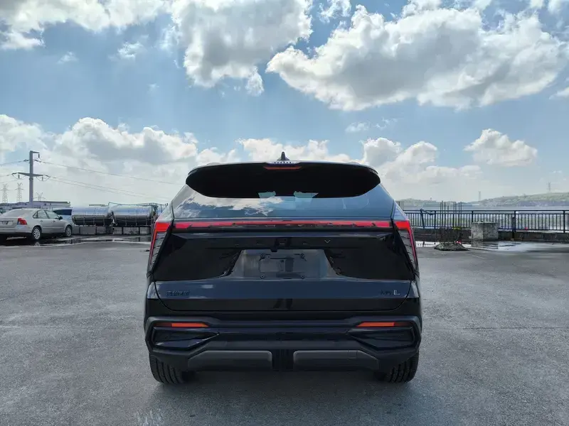 2024 Geely Boyue L с пробегом 38 000 км