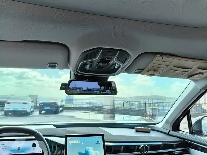 2024 Geely Boyue L с пробегом 38 000 км
