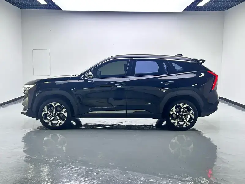 2023 Geely Boyue L с пробегом 73 600 км