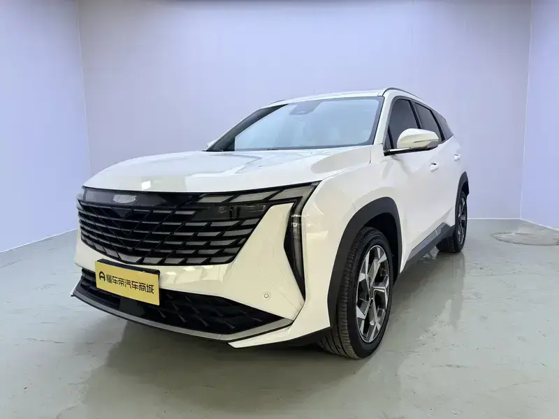 2024 Geely Boyue L с пробегом 25 500 км