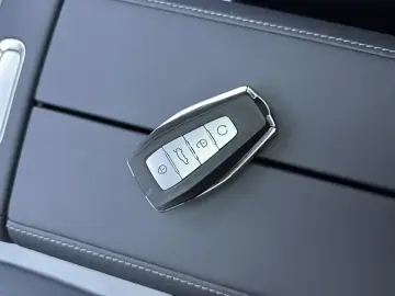 2024 Geely Boyue L с пробегом 25 500 км