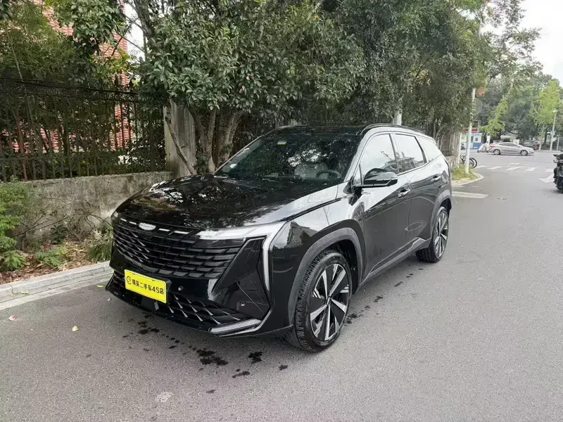 2023 Geely Boyue L с пробегом 48 000 км