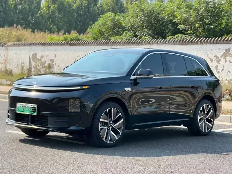 2024 Li Auto (Lixiang) L6 с пробегом 34 000 км