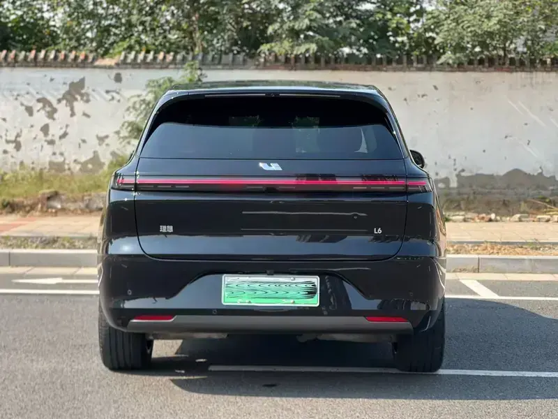 2024 Li Auto (Lixiang) L6 с пробегом 34 000 км
