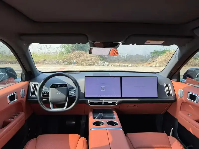 2024 Li Auto (Lixiang) L6 с пробегом 34 000 км