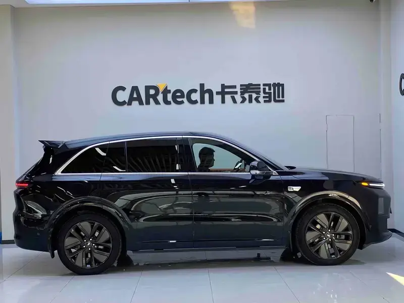 2024 Li Auto (Lixiang) L6 с пробегом 30 000 км