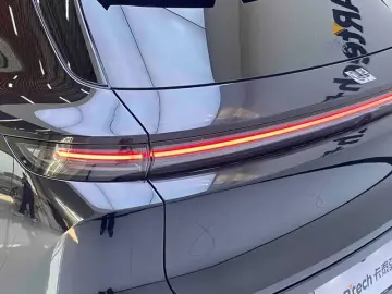 2024 Li Auto (Lixiang) L6 с пробегом 30 000 км