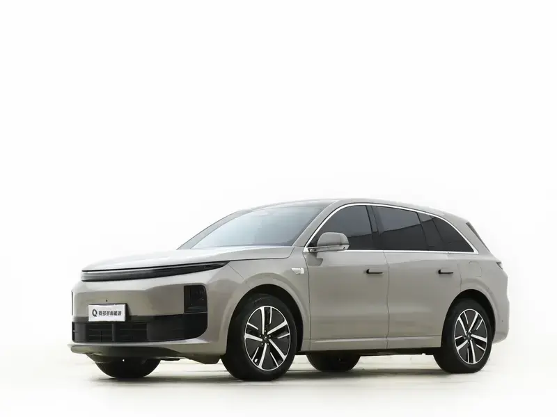 2024 Li Auto (Lixiang) L6 с пробегом 75 000 км