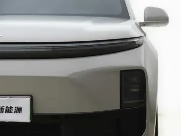 2024 Li Auto (Lixiang) L6 с пробегом 75 000 км