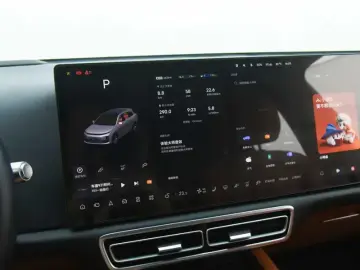 2024 Li Auto (Lixiang) L6 с пробегом 75 000 км